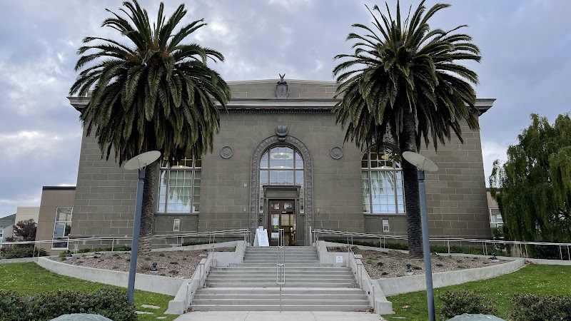 Richmond / Senator Milton Marks Branch Library