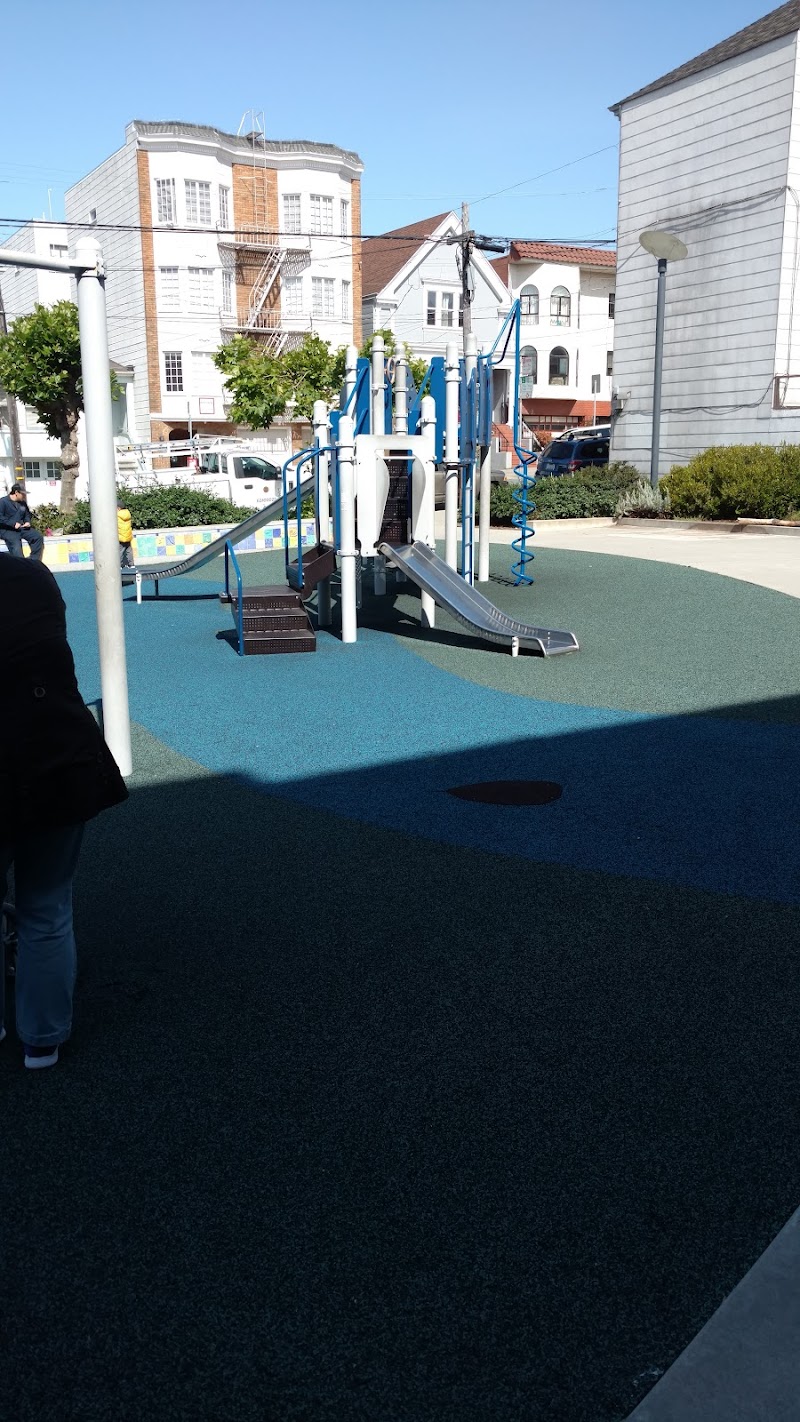 Richmond / Senator Milton Marks Branch Library