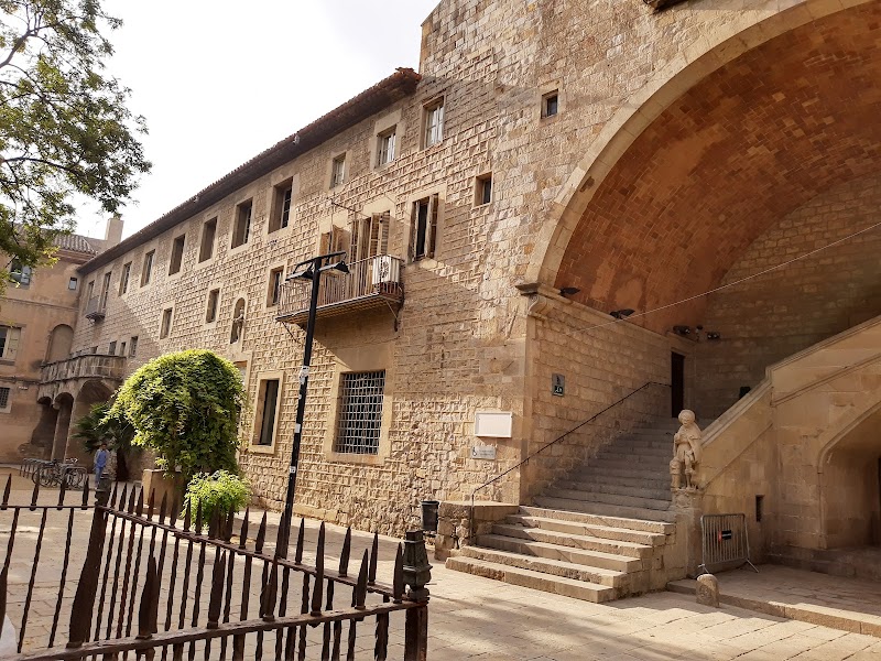 Bilbioteca Sant Pau / Santa Creu